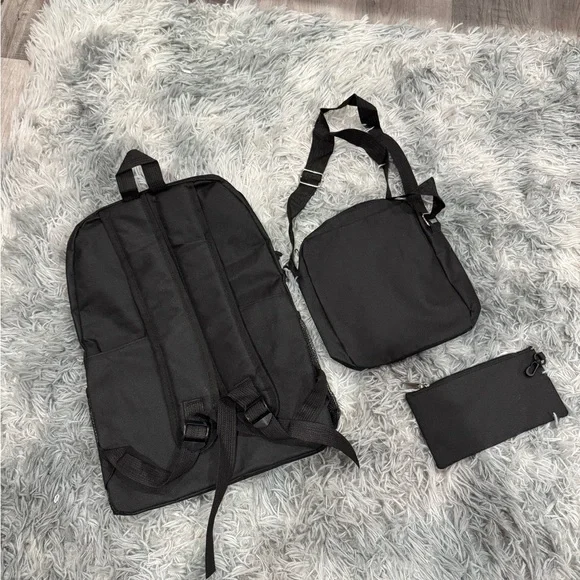 Brand new K-pop demon hunters set - Picture 2 of 3